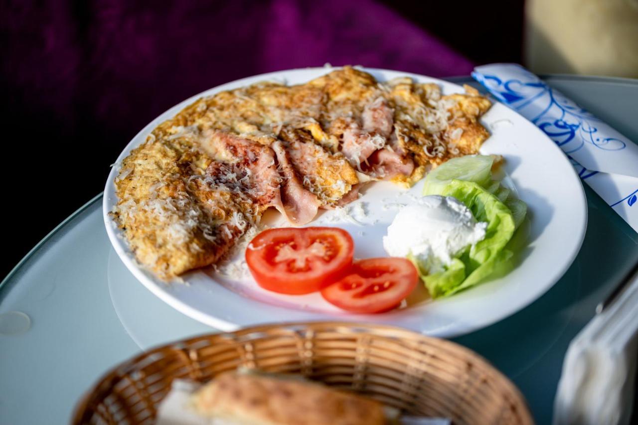 Motel Celebic Mitrovici  Zewnętrze zdjęcie