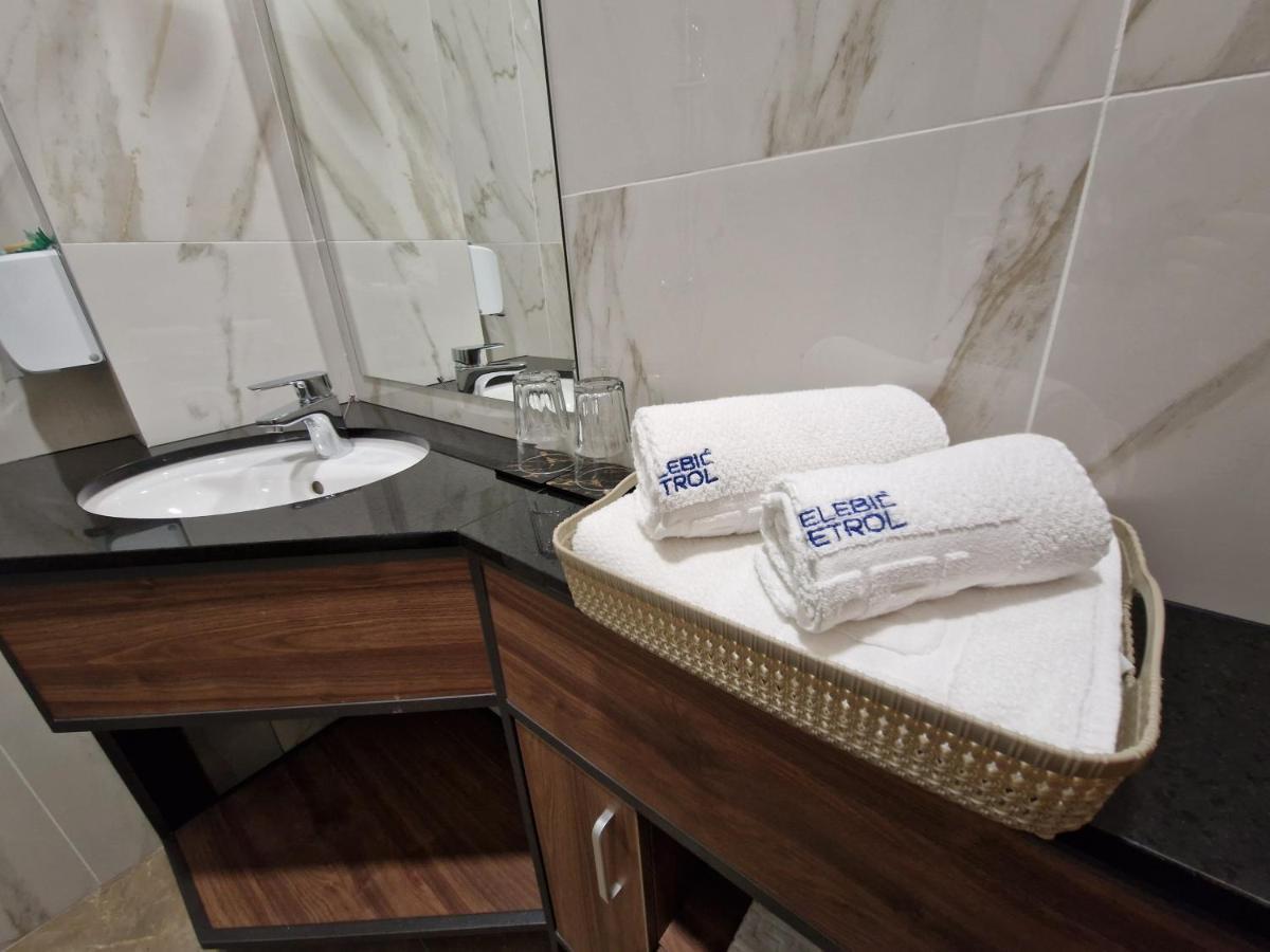 Motel Celebic Mitrovici  Zewnętrze zdjęcie